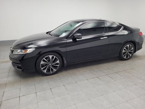 Used 2017 Honda Accord EX-L image 2