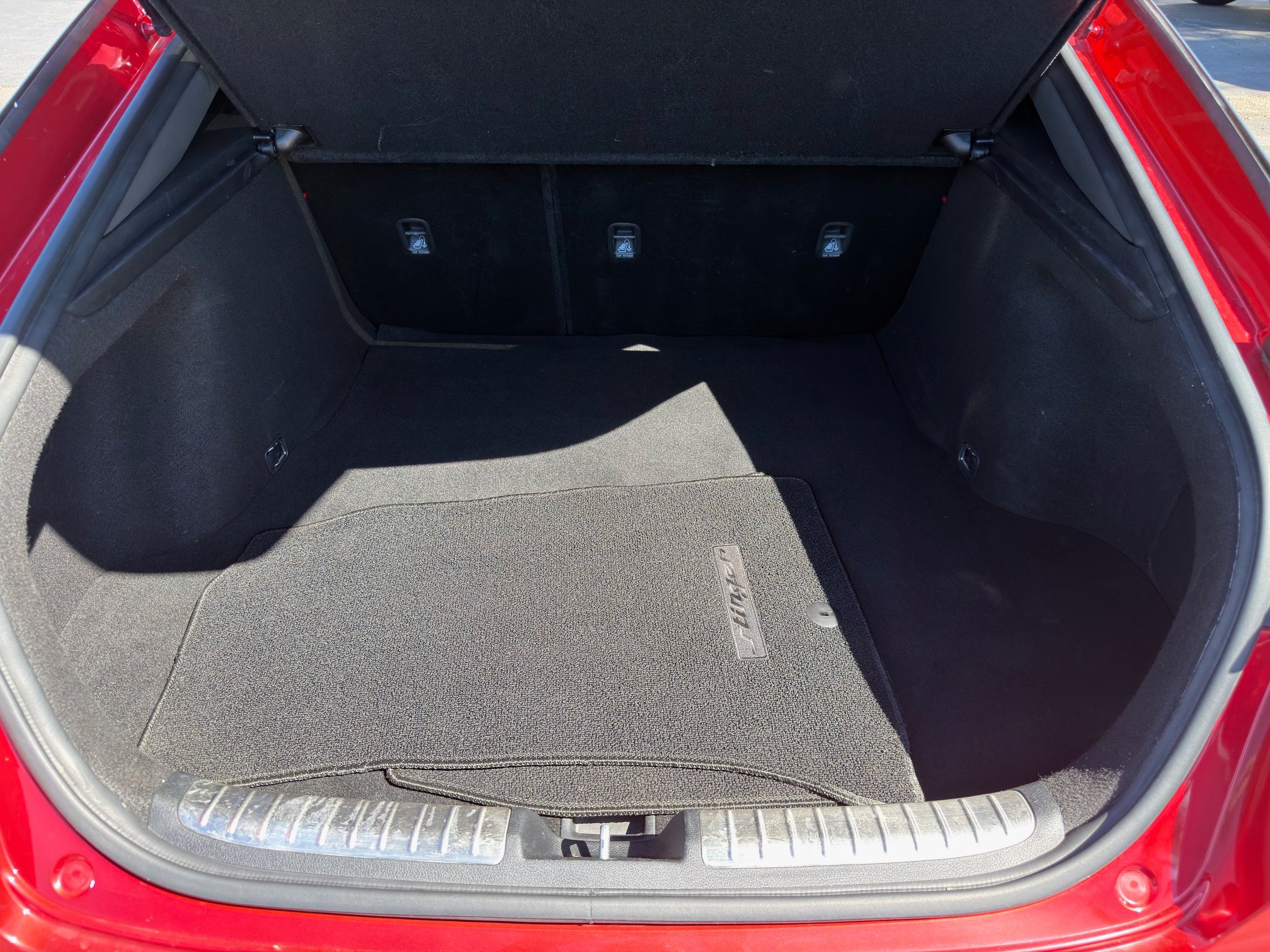 Used 2019 Kia Stinger GT1 RWD image 15