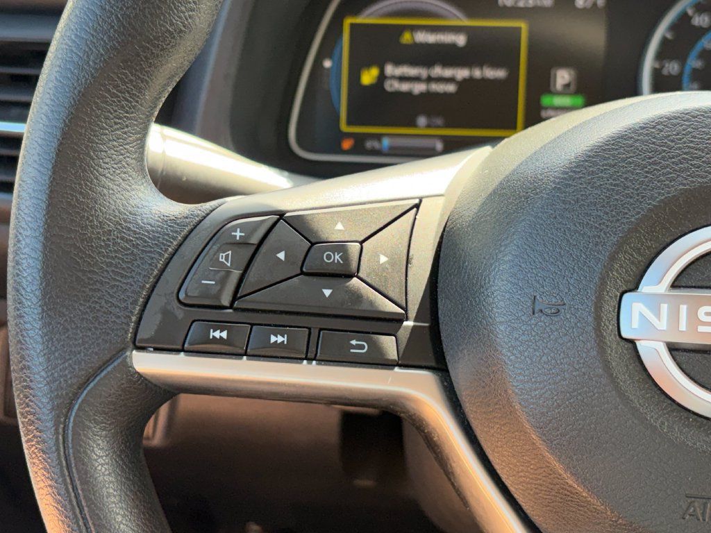 Used 2025 Nissan Leaf S FWD image 11