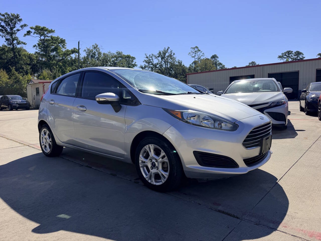 Used 2016 Ford Fiesta SE FWD image 5