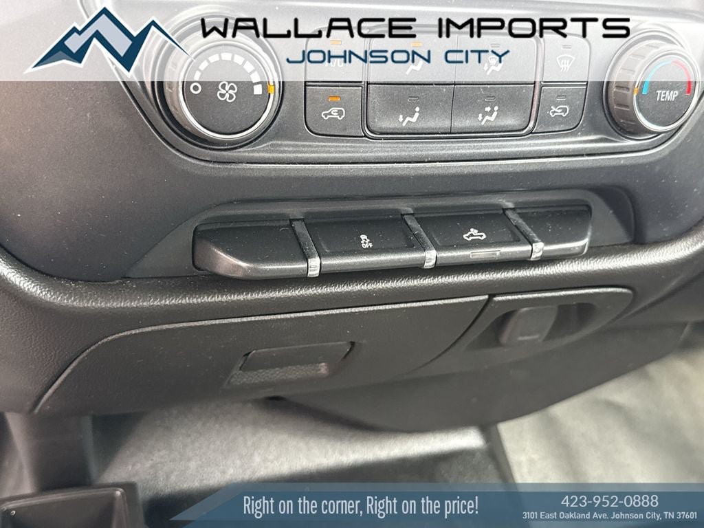 Used 2015 Chevrolet Silverado 3500 W/T AWD/4WD image 15
