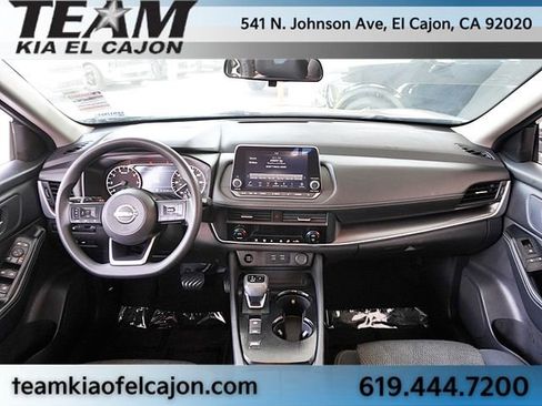 Used 2024 Nissan Rogue SV FWD image 18