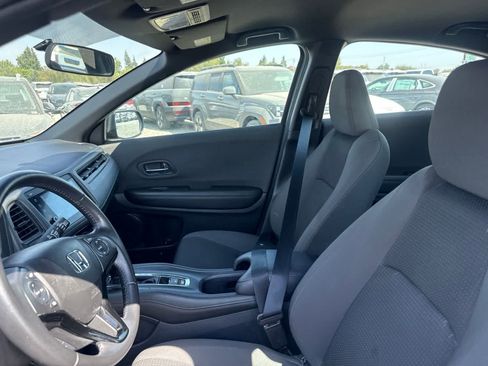 Used 2019 Honda HR-V Sport image 18