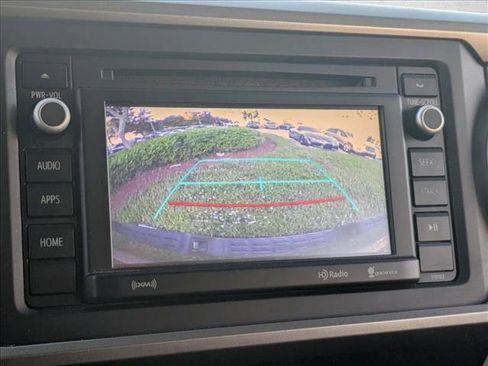 Used 2017 Toyota Tacoma TRD Off-Road image 13