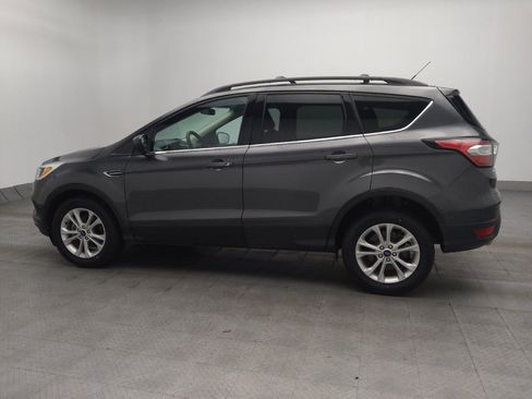 Used 2018 Ford Escape SE FWD image 3