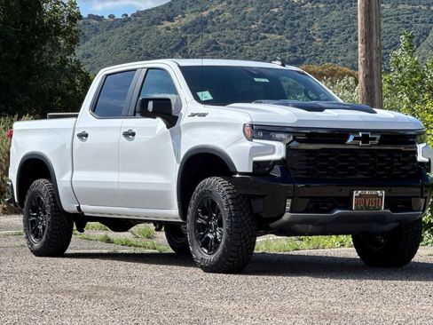 New 2026 Chevrolet Silverado 1500 ZR2 AWD/4WD image 2