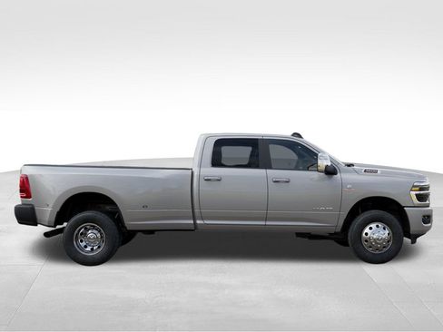 New 2026 RAM 3500 Laramie w/ Max Tow Package image 21