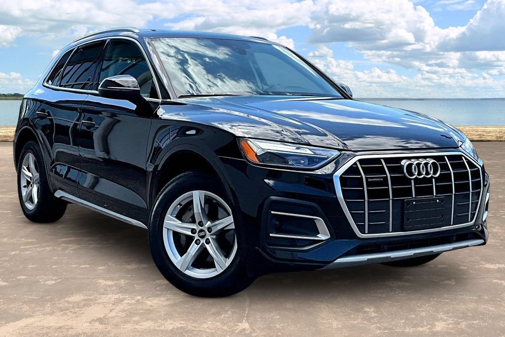 Used 2021 Audi Q5 2.0T Premium w/ Convenience Package AWD/4WD image 3