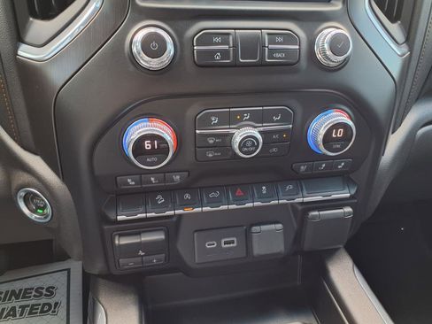 Used 2021 GMC Sierra 1500 AT4 image 19