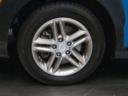 Used 2019 Hyundai Kona SE image 8