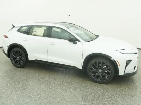 New 2026 Toyota Crown Signia image 12