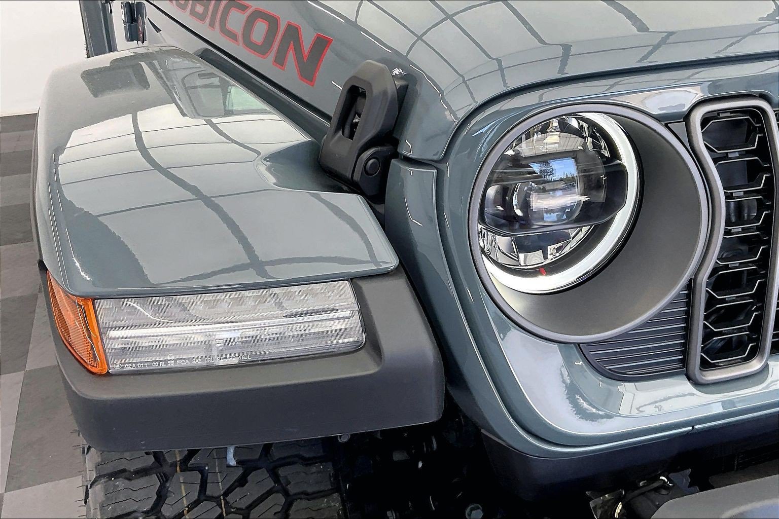 New 2026 Jeep Gladiator Rubicon w/ Steel Power Dome Hood Package AWD/4WD image 15