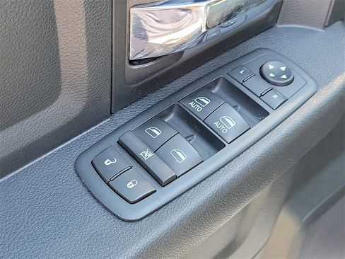 Used 2016 RAM 1500 Express image 17