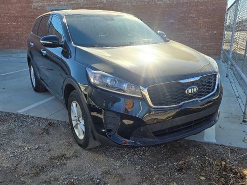 Used 2020 Kia Sorento FWD V6 image 1