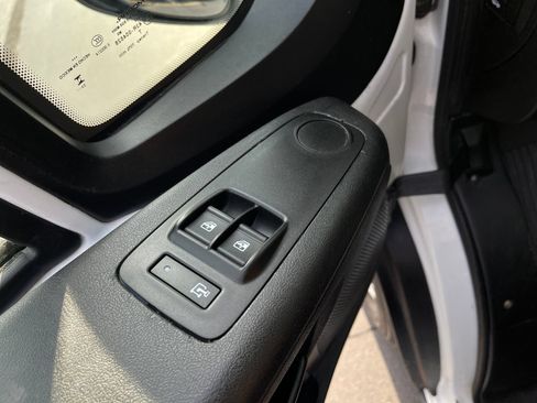 Used 2023 RAM ProMaster 2500 FWD image 12
