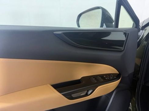Used 2025 Lexus NX 350h AWD image 29