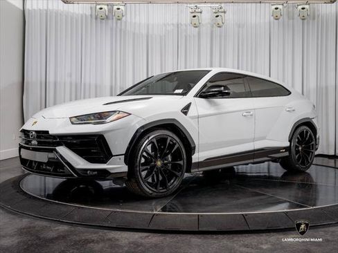 Used 2023 Lamborghini Urus S AWD/4WD image 5