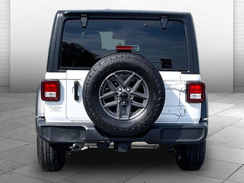 Used 2024 Jeep Wrangler Unlimited Sport AWD/4WD image 3