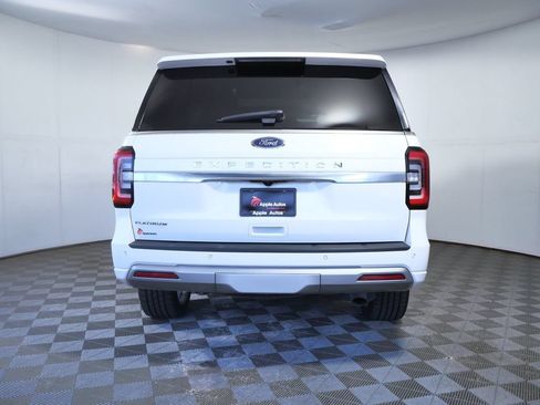 Used 2023 Ford Expedition Platinum AWD/4WD image 5