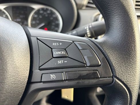 Used 2025 Nissan Versa S w/ S Plus Package image 21