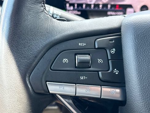 Used 2024 Cadillac Escalade Sport AWD/4WD image 28
