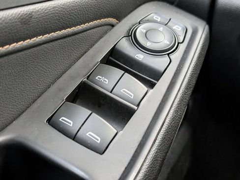 Used 2020 Chevrolet Traverse RS FWD image 26