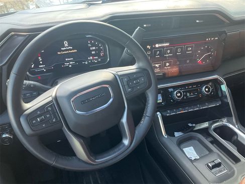 Used 2024 GMC Sierra 2500 Denali Ultimate image 25