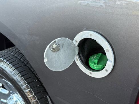 Used 2017 RAM 2500 Tradesman w/ Chrome Appearance Group image 48