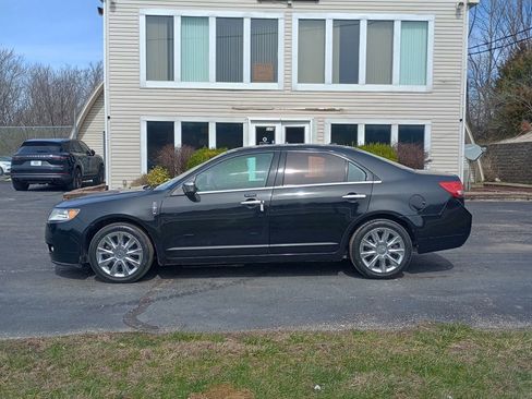 Used 2012 Lincoln MKZ image 2