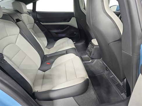 Used 2020 Porsche Taycan 4S image 26