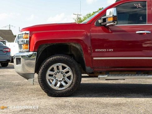 Used 2019 Chevrolet Silverado 2500 LTZ w/ Duramax Plus Package AWD/4WD image 10