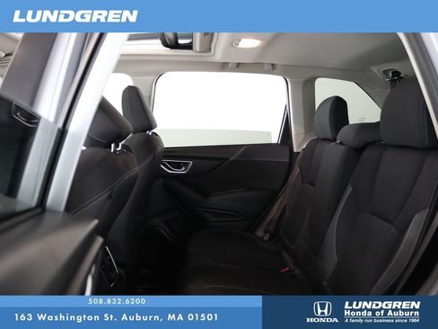 Used 2019 Subaru Forester Premium image 14