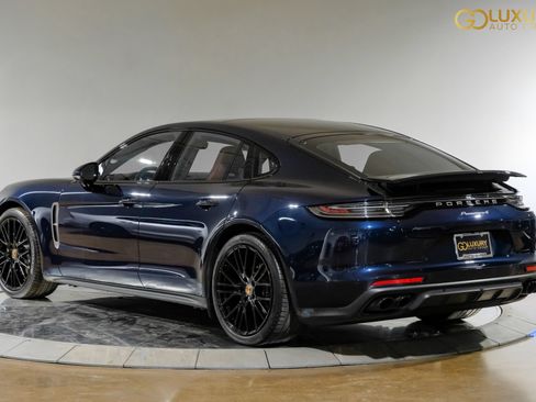 Used 2023 Porsche Panamera 4 Platinum Edition AWD/4WD image 12