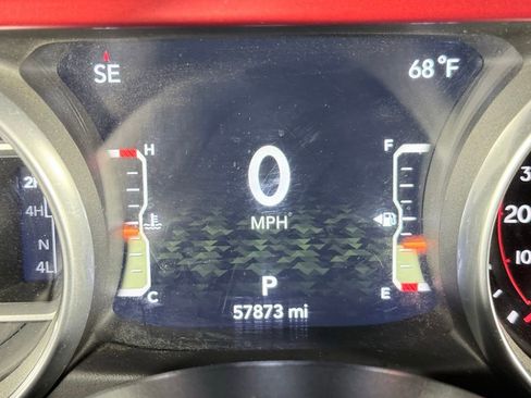 Used 2018 Jeep Wrangler Unlimited Rubicon image 16