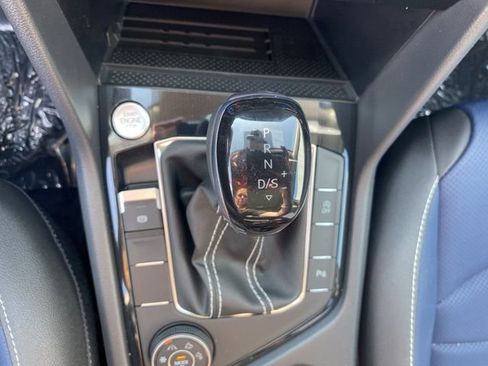 New 2025 Volkswagen Taos SEL AWD/4WD image 38