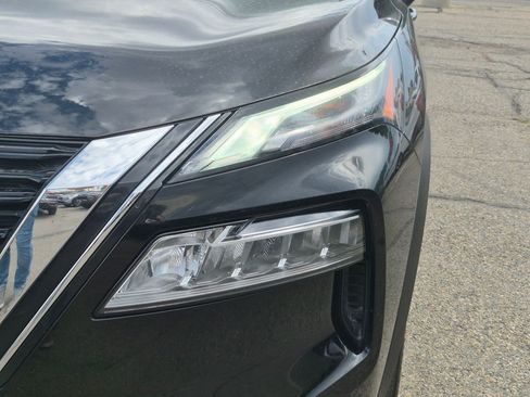 Used 2021 Nissan Rogue SL AWD/4WD image 12