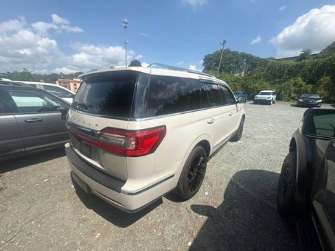 Used 2020 Lincoln Navigator Reserve w/ Equipment Group 208A Reserve AWD/4WD image 5