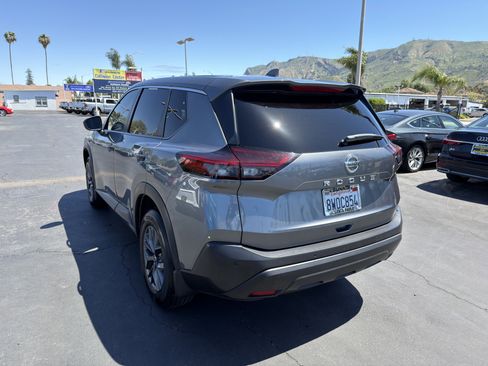 Used 2021 Nissan Rogue S image 6