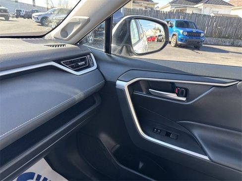 Used 2024 Toyota RAV4 XLE Premium image 26