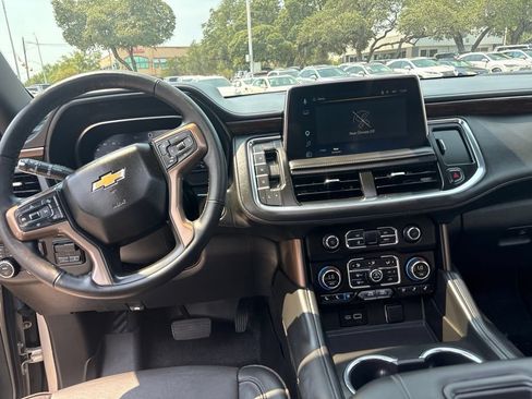Used 2024 Chevrolet Tahoe High Country AWD/4WD image 18