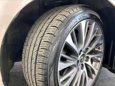 Used 2021 Lexus ES 300h w/ Premium Package image 33