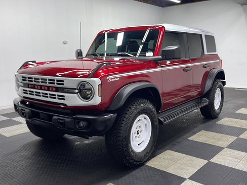Used 2026 Ford Bronco Heritage Edition AWD/4WD image 1