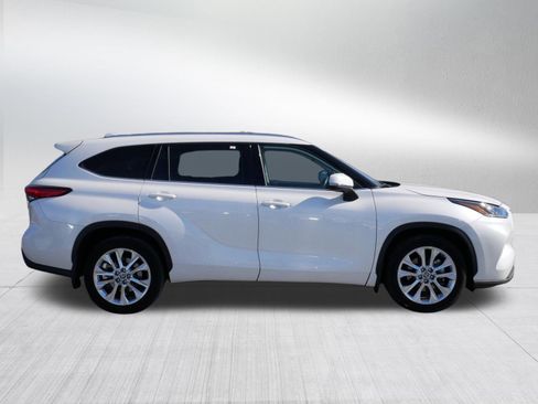 Certified 2020 Toyota Highlander Limited image 8