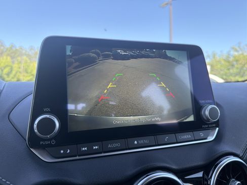 Used 2023 Nissan Sentra SV FWD image 6