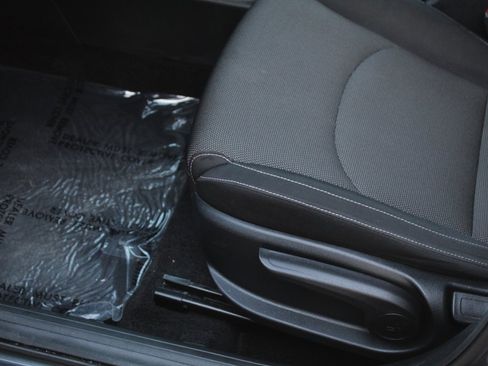 Used 2024 Kia Forte LXS image 9