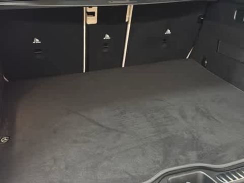 Used 2026 Mercedes-Benz GLC 300 4MATIC image 30