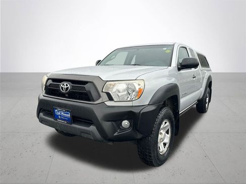 Used 2013 Toyota Tacoma 4x4 Access Cab w/ Convenience Pkg image 2