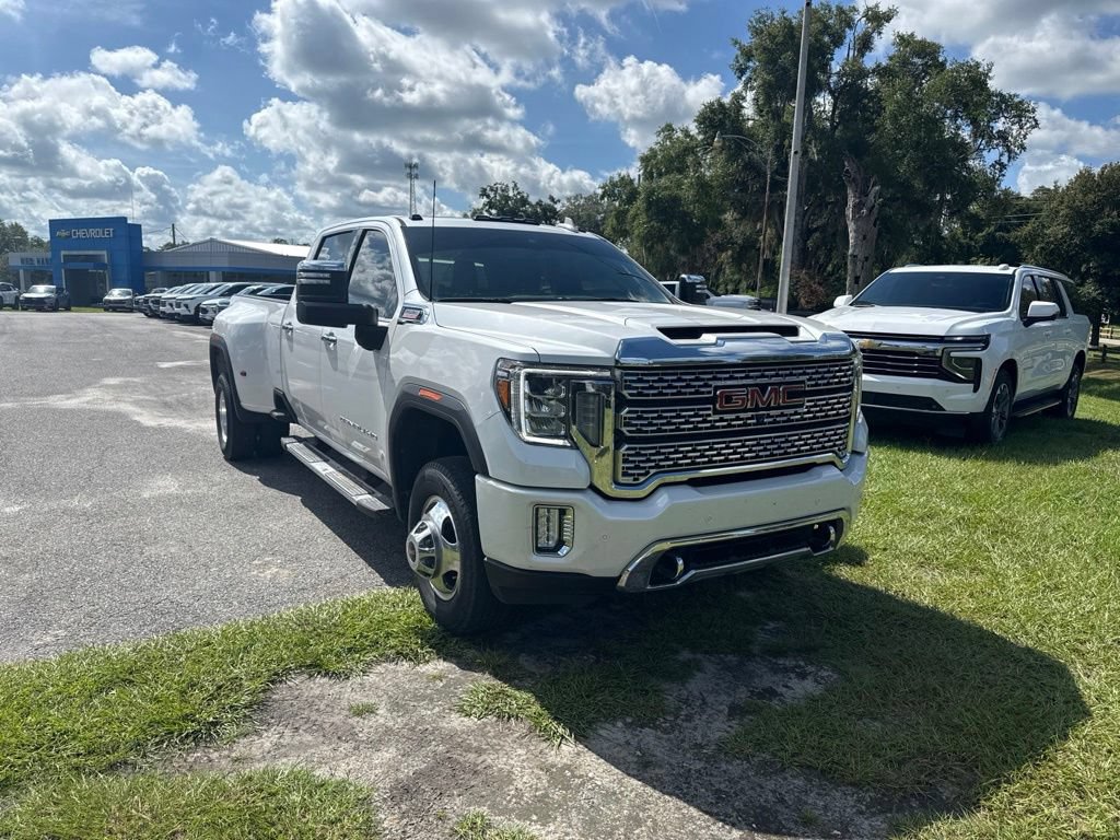 Used 2022 GMC Sierra 3500 Denali AWD/4WD image 2