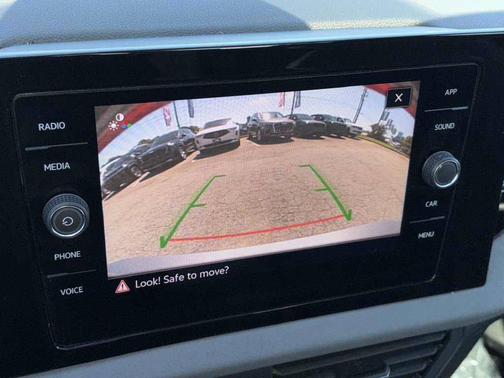 Used 2025 Volkswagen Jetta SE FWD image 5