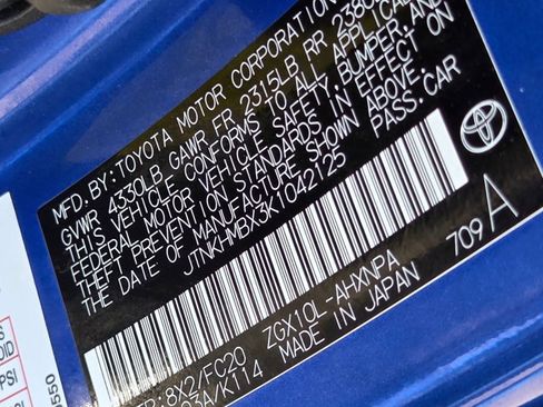 Used 2019 Toyota C-HR LE image 24